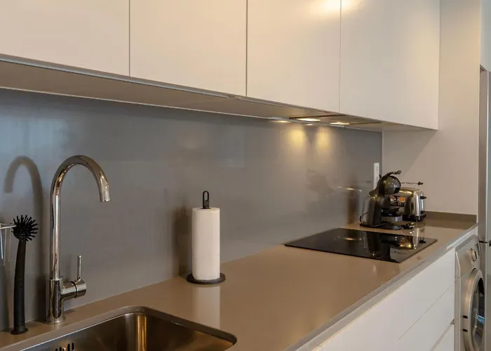 Apartman Chic Coastal Living On Estepona's Golden Mile *